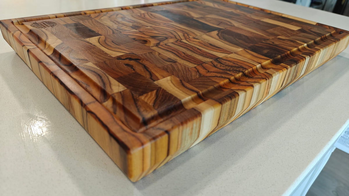 end grain butcher block cutting board